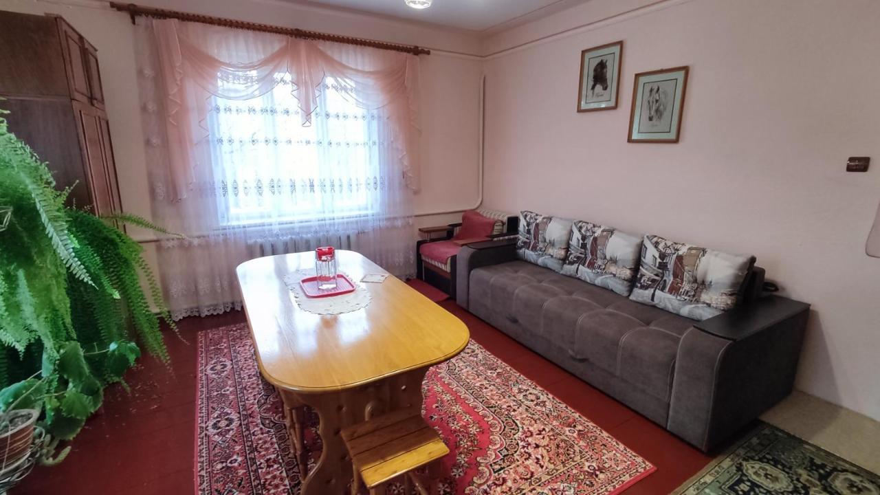 Bat'Kivska Hata Stari Kuty Exteriér fotografie
